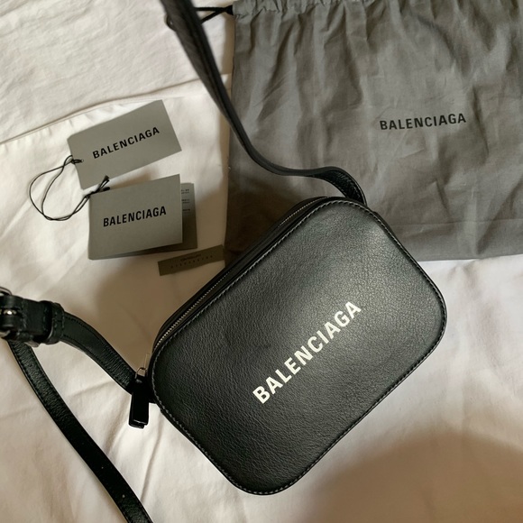 SOLD Balenciaga Everyday XS Camera Bag - Picture 7 of 10